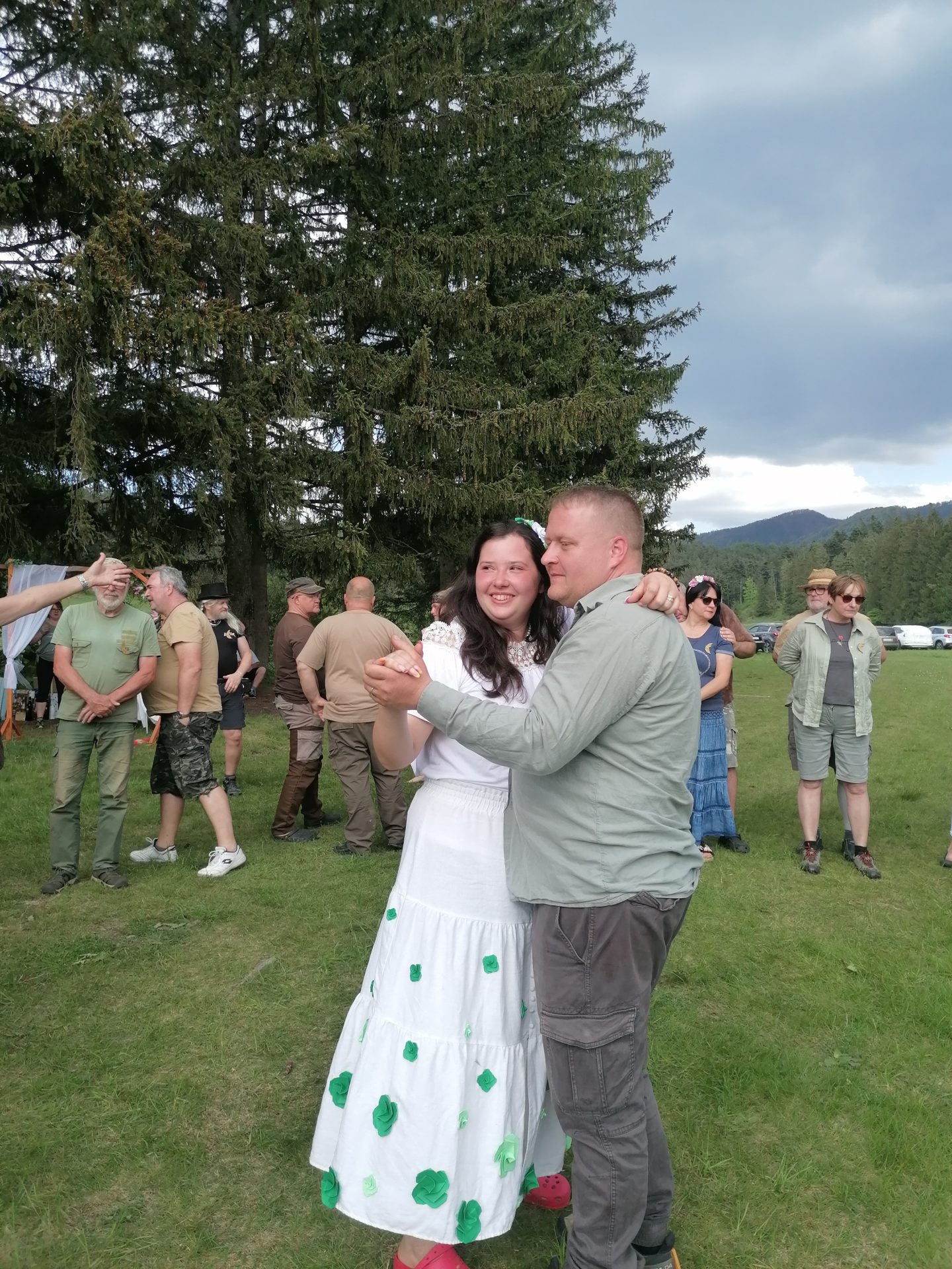 Trampská svadba Ferko – ml.Leo a Zuzka. 